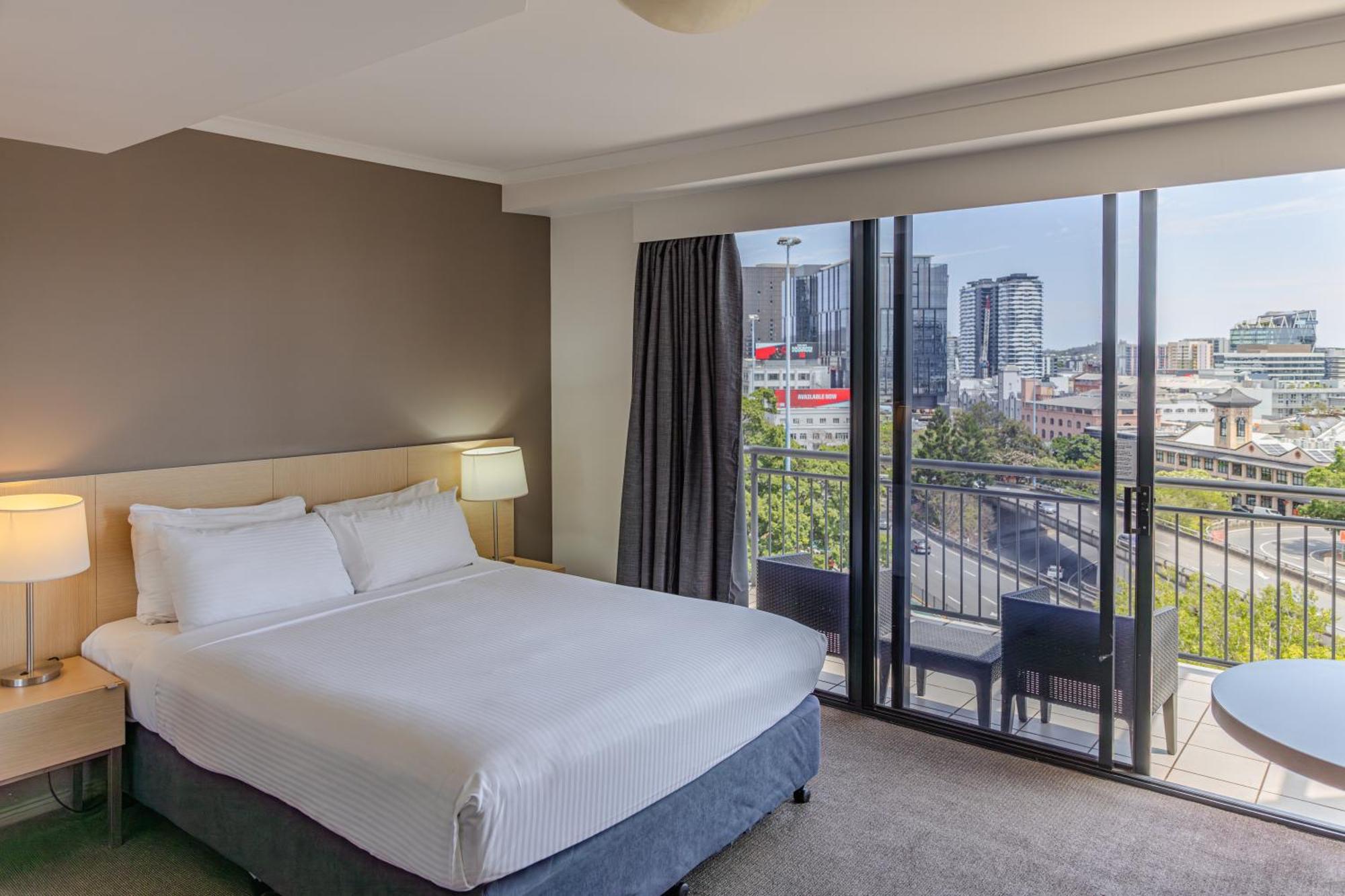 Adina Apartment Hotel Бризбейн Екстериор снимка