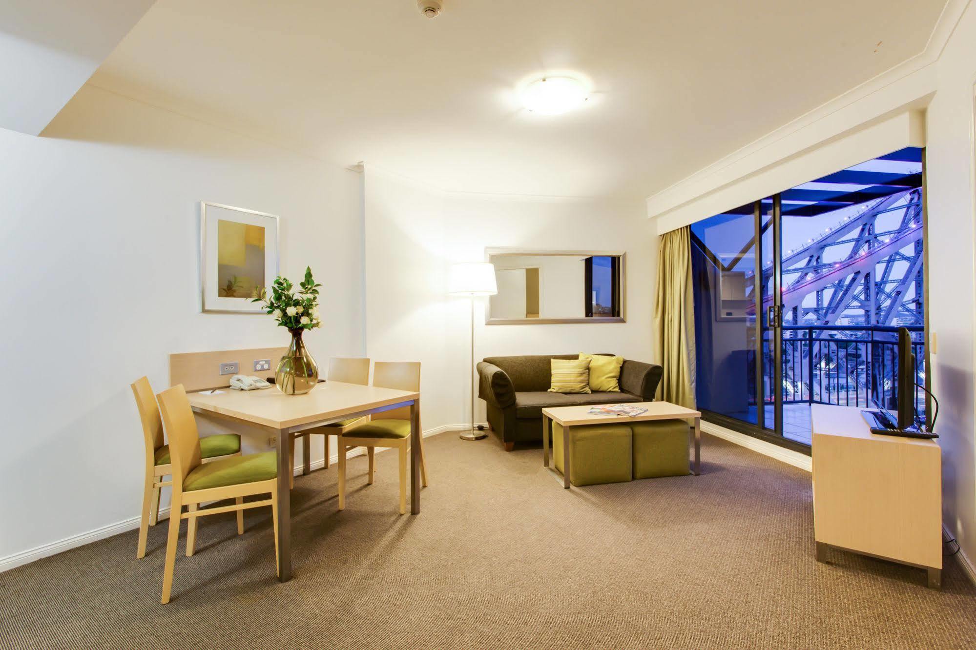 Adina Apartment Hotel Бризбейн Екстериор снимка