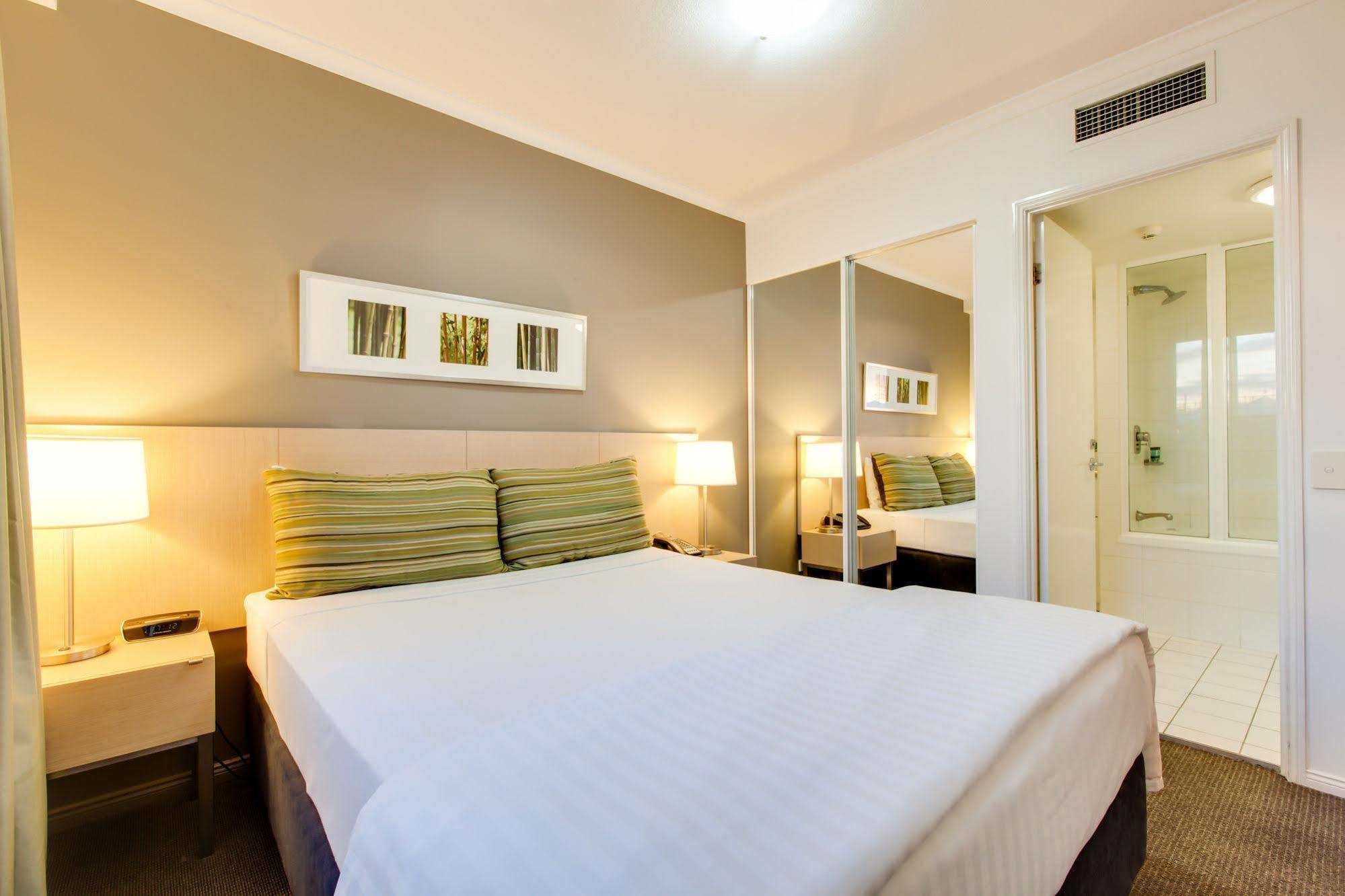 Adina Apartment Hotel Бризбейн Екстериор снимка